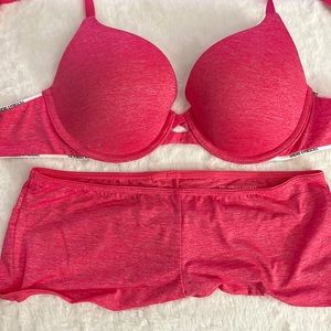 Victoria’s Secret Bra and Shorty Set 34B / Sm  new